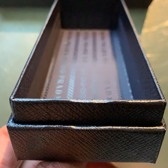 PRADA BOX - Picture 4 of 6